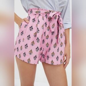 Anthro 51%  Linen Belted Shorts Floral Printed Pink Pocket Ruffle Pull On Size S